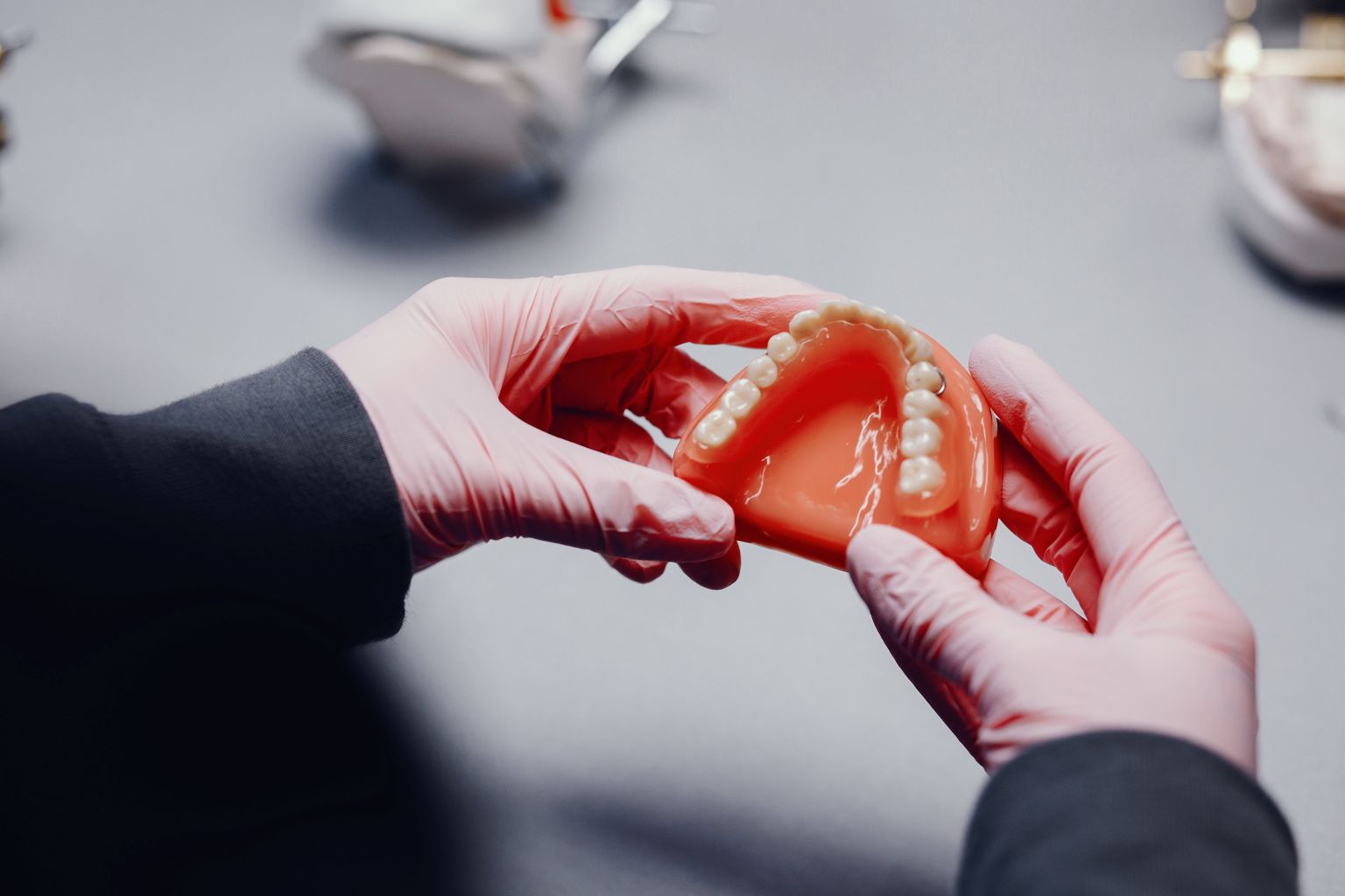 Choosing the Right Dentures: Full, Partial, or Implant-Supported?